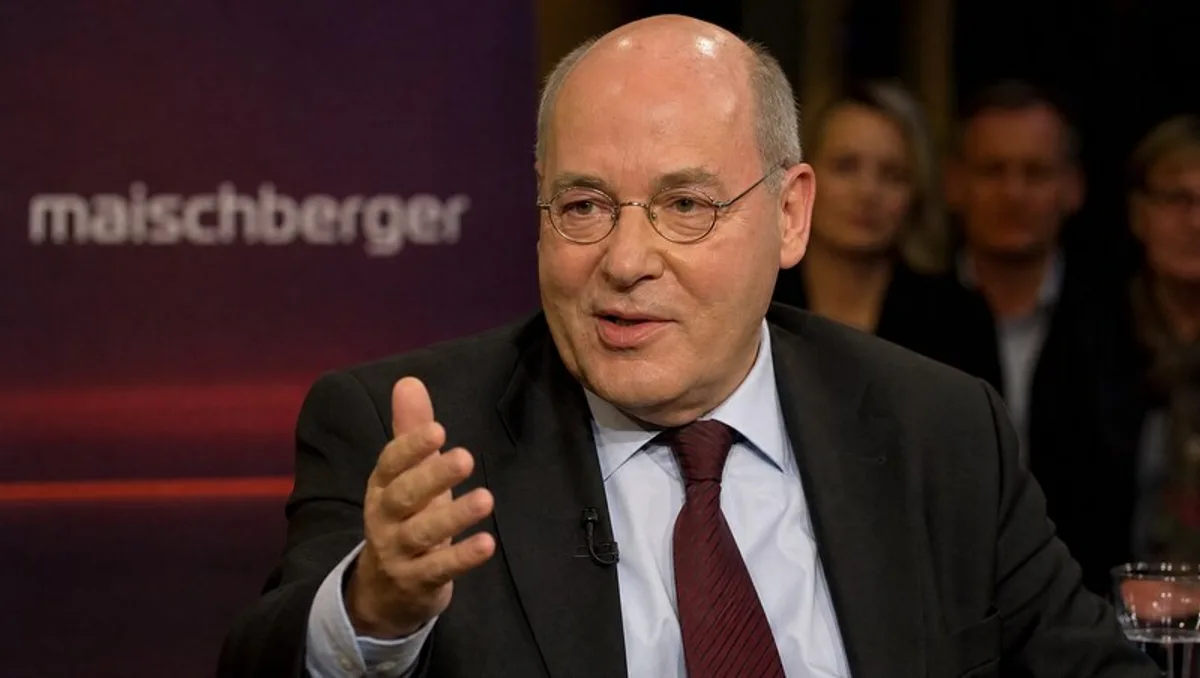 Gregor Gysi — Portrait